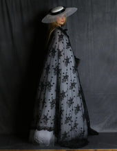 Load image into Gallery viewer, Bridal Cape
