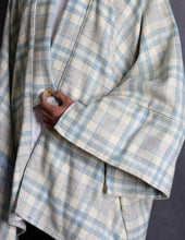 Load image into Gallery viewer, Skotseziko Coat