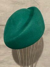 Load image into Gallery viewer, Max Alexander Pill Box Hat - Emerald