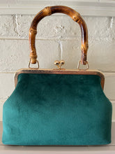 Load image into Gallery viewer, Blackbird Kisslock bag
