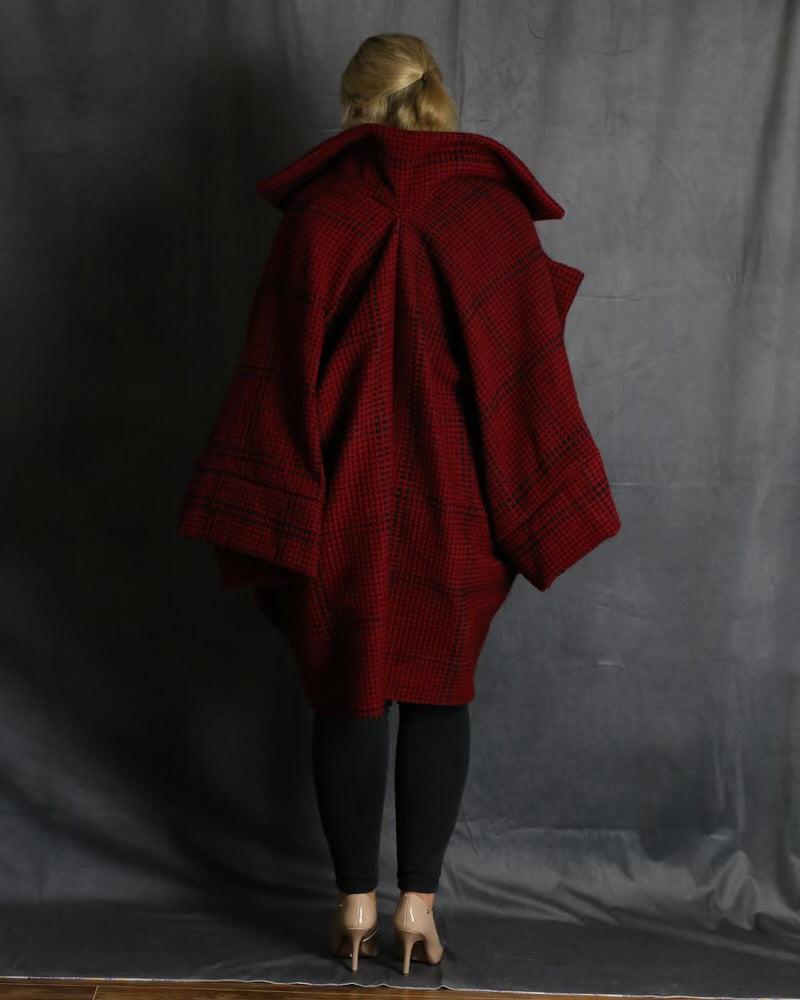 Erythros Coat