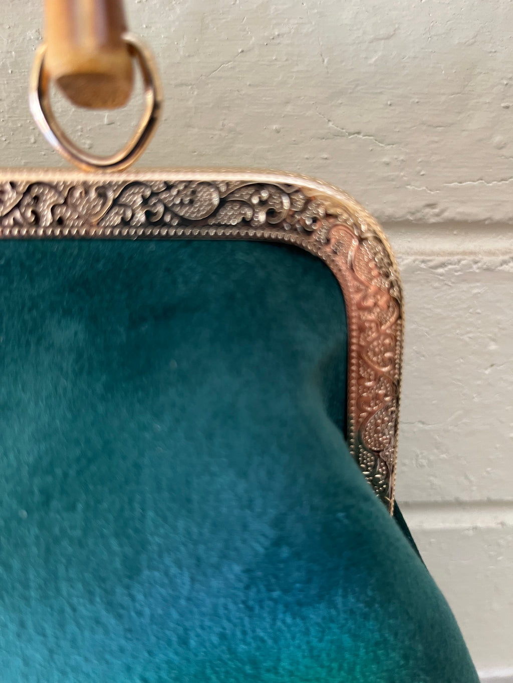 Brown Bird Kisslock Bag