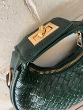 Load image into Gallery viewer, Woven Jellybean bag Green
