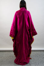 Load image into Gallery viewer, Two Tone Kimono
