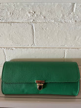 Load image into Gallery viewer, Cylinder Chain Bag - Green
