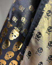 Load image into Gallery viewer, &#39;Skulls&#39; Kimono
